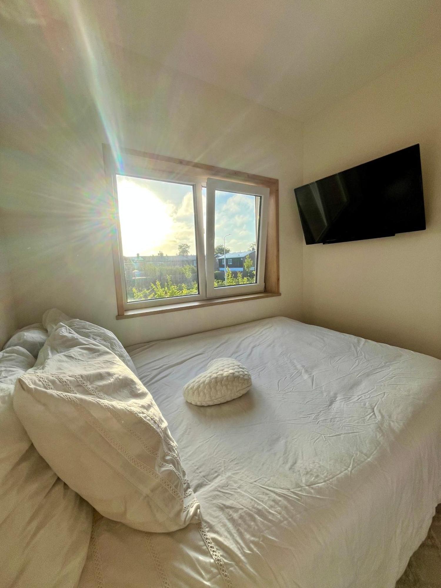 Tiny House In Center Aalsmeer I Close To Schiphol & Amsterdam Exterior foto